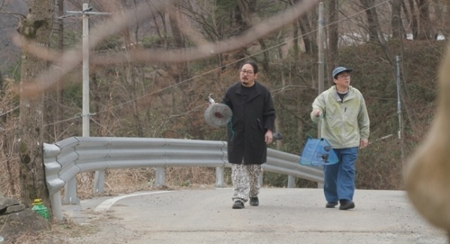 ‘최강로드-식포일러’ 김도윤·최강록, 극과 극 요리 장비 스타일 대결