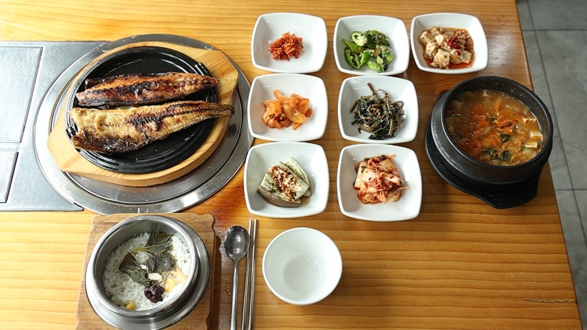 청정 철원평야가 키운 보약 – 농부 부부의 오대쌀 한 상